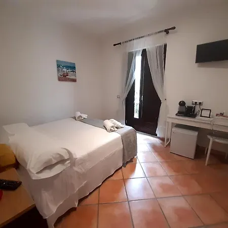 Casale Del Borgo 3*