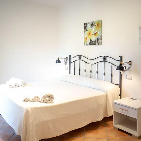 Casale Del Borgo Bed and Breakfast 3*