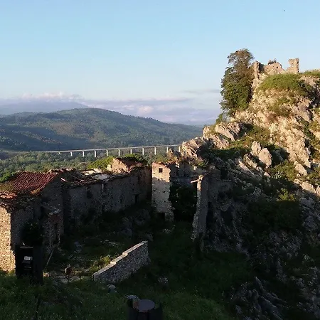 Casale Del Borgo לינה וארוחת בוקר San Severino