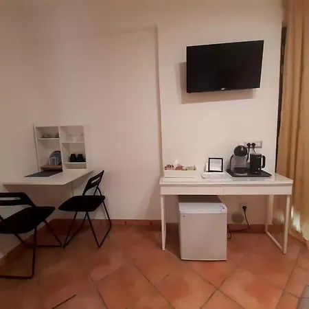 Bed and Breakfast Casale Del Borgo 3*