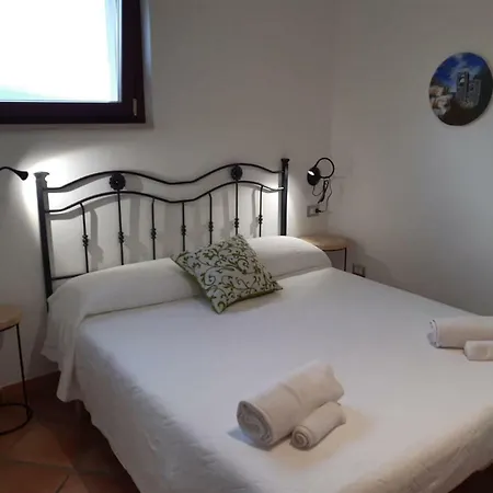 Casale Del Borgo Bed and Breakfast 3*
