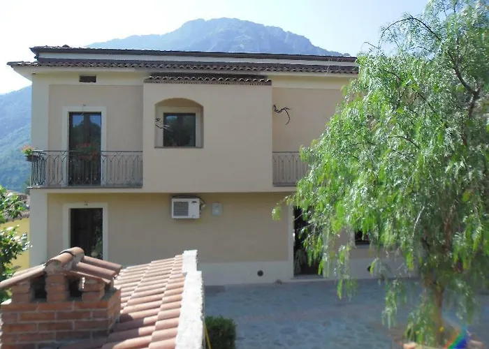 Casale Del Borgo Bed & Breakfast 3*